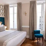 Sleeping Belle - Gare De Lyon Bastille פריז