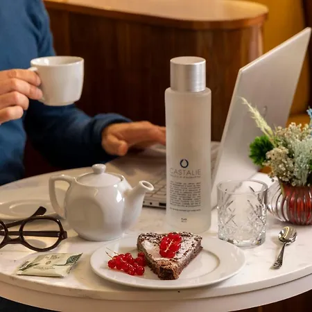 Sleeping Belle - Gare De Lyon Bastille Paris