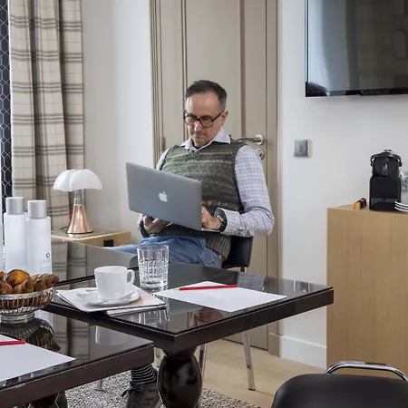 Sleeping Belle - Gare De Lyon Bastille Hotel 4*