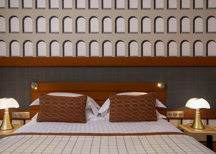 Sleeping Belle Hotel