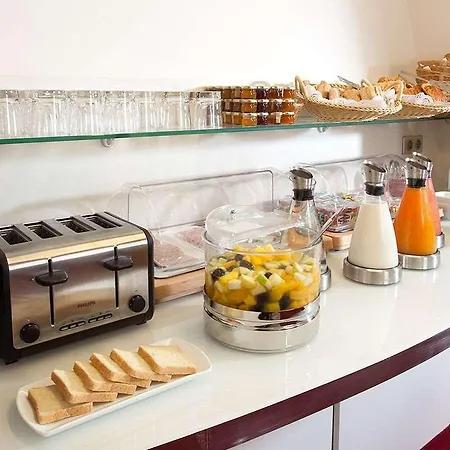 Sleeping Belle - Gare De Lyon Bastille باريس